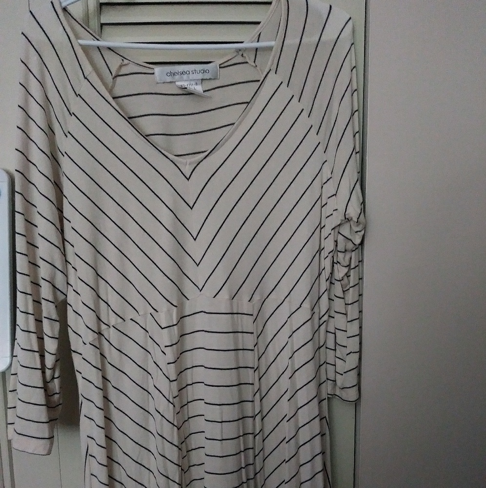 Cream & Navy dress